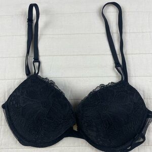 Victoria's Secret Black Lace Padded Push Up Bra 32D
